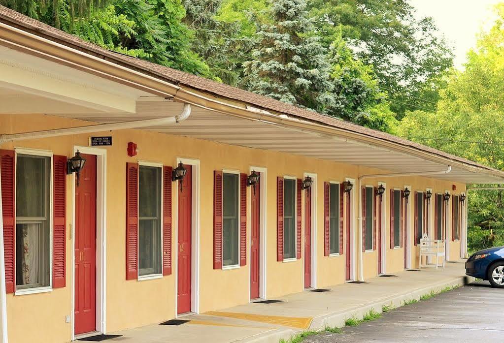 Holiday Motel Andover ภายนอก รูปภาพ